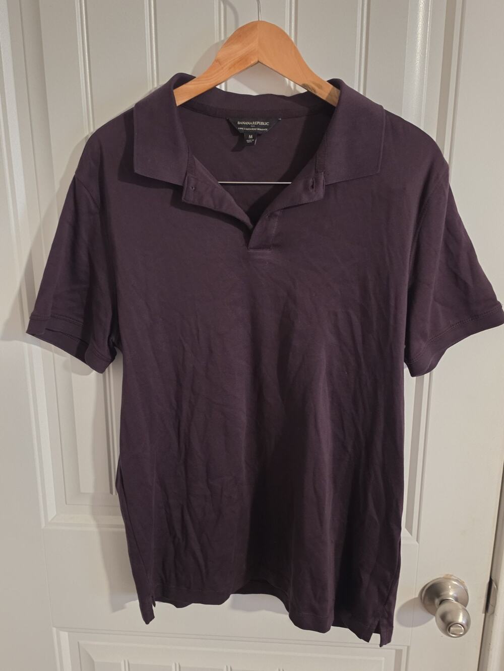 Banana Republic Luxe Touch Performance Polo Shirt Mens M Purple Plum ShortSleeve